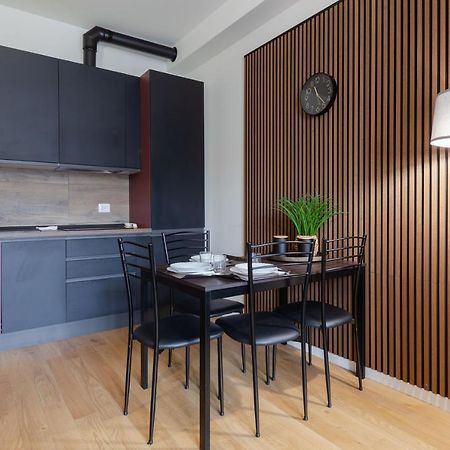 Stylish & Modern Studio Milano Apartment Bagian luar foto