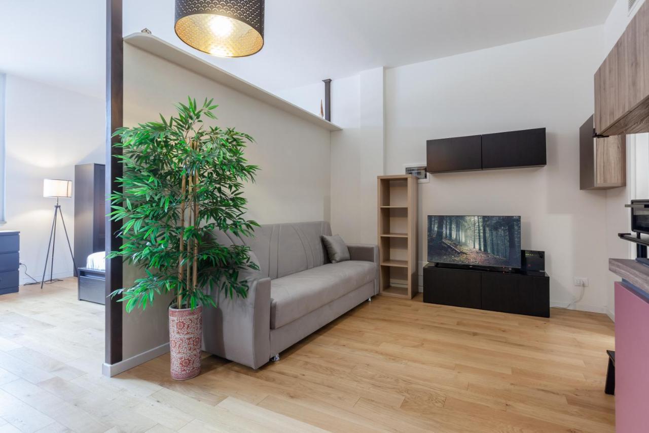 Stylish & Modern Studio Milano Apartment Bagian luar foto