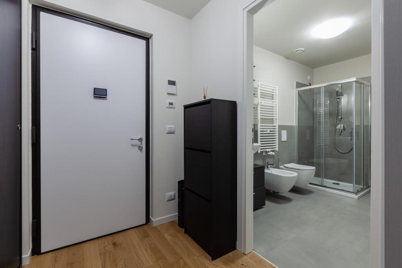 Stylish & Modern Studio Milano Apartment Bagian luar foto